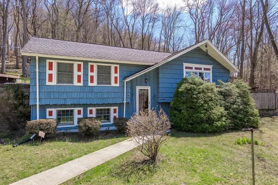17 Golden Hill Avenue, Haverhill, MA 01830 - #2