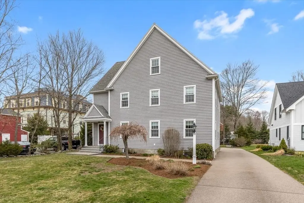 20 Gay St, Westwood, MA 02090 - #1