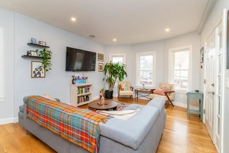 870 South St. #2, Boston, MA 02131 - #3