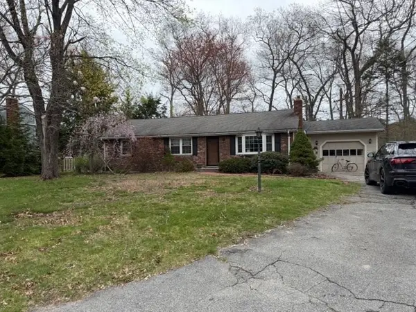 21 Pridemark Lane, Attleboro, MA 02703