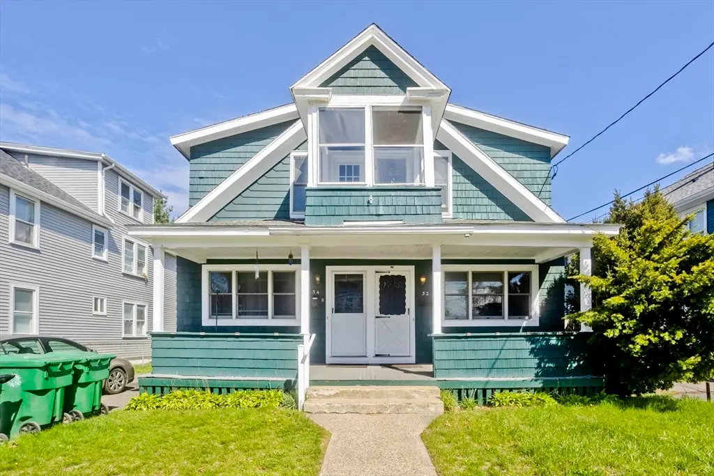 32 Chateaugay St, Chicopee, MA 01020 - #1