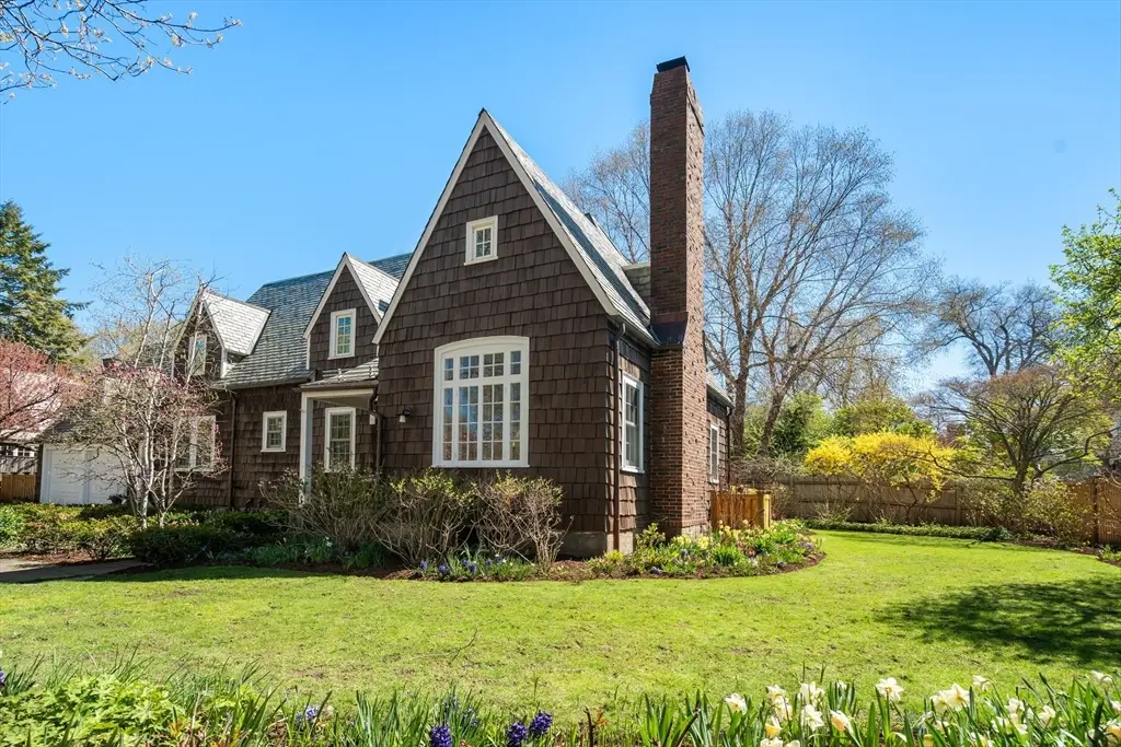 24 Coolidge Avenue, Cambridge, MA 02138 - #1