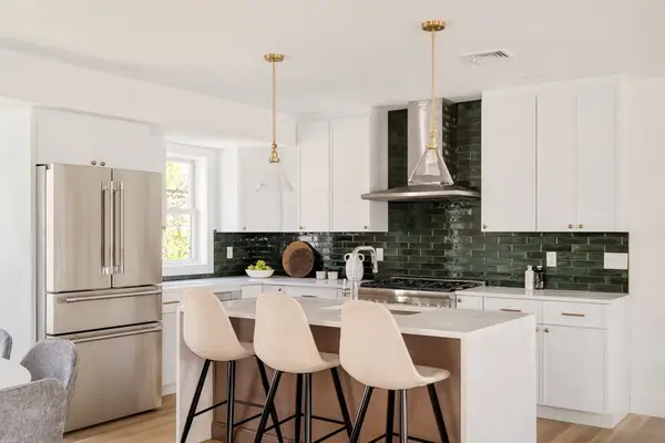 9 Olive Ave #2, Somerville, MA 02143