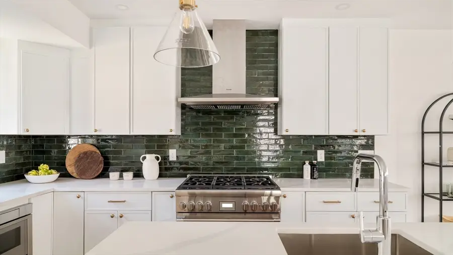 9 Olive Ave #2, Somerville, MA 02143 - #3