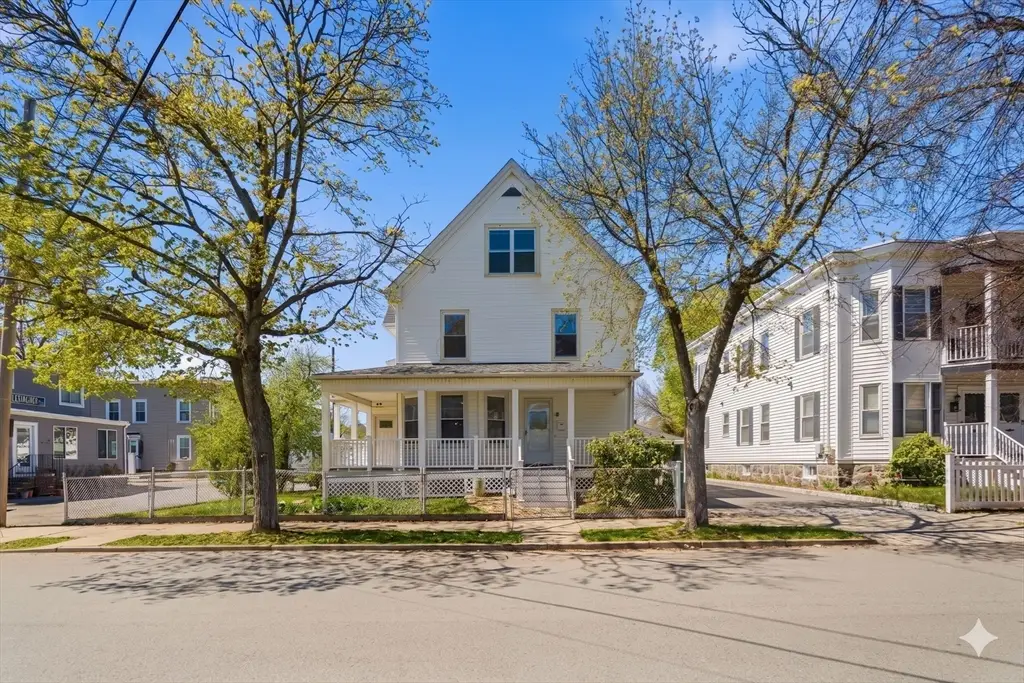 20 Lexington St, Lynn, MA 01902 - #1