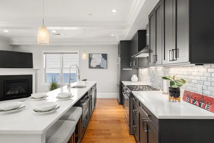 27 Washburn St #5, Boston, MA 02125 - #2