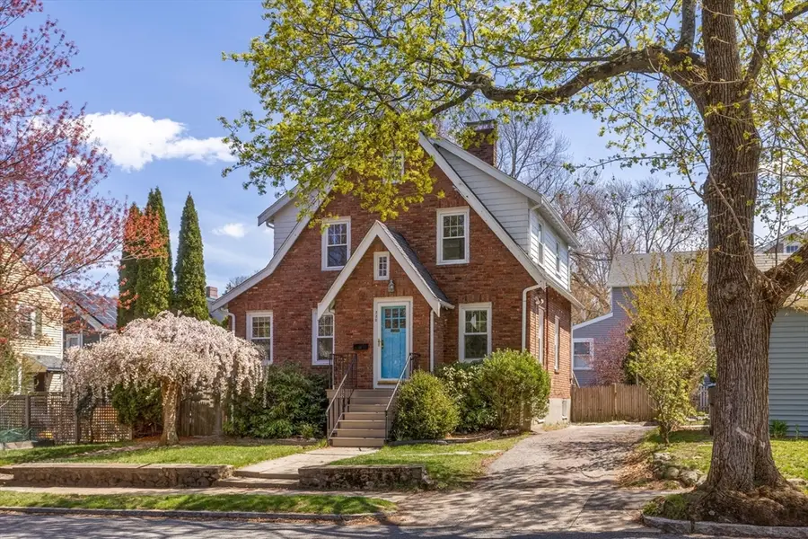 220 Hillside Avenue, Arlington, MA 02476 - #2