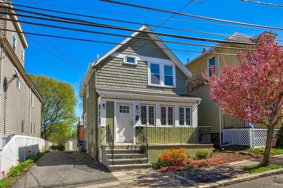 39 Ash Ave, Somerville, MA 02145 - #2