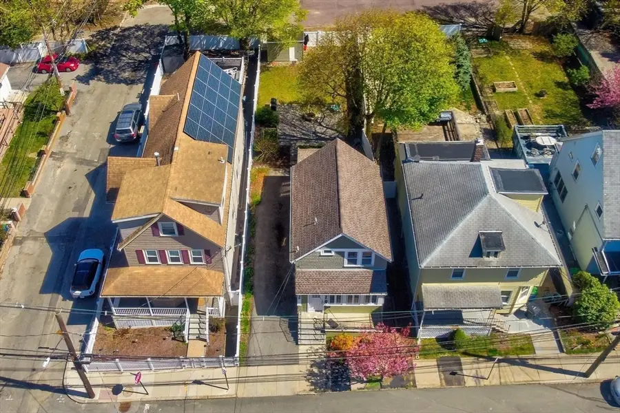 39 Ash Ave, Somerville, MA 02145 - #3