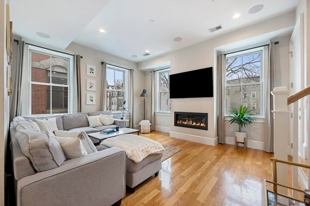 480-482 East 4th Street #4, Boston, MA 02127 - #1