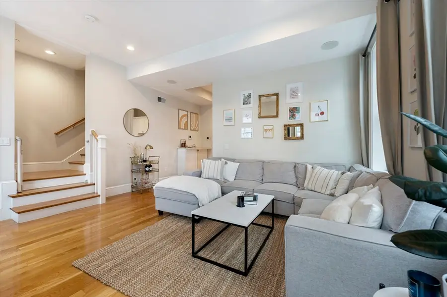 480-482 East 4th Street #4, Boston, MA 02127 - #2