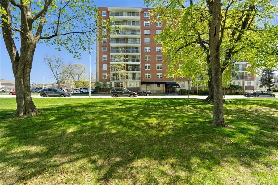 80 Salisbury St #101, Worcester, MA 01609 - #2