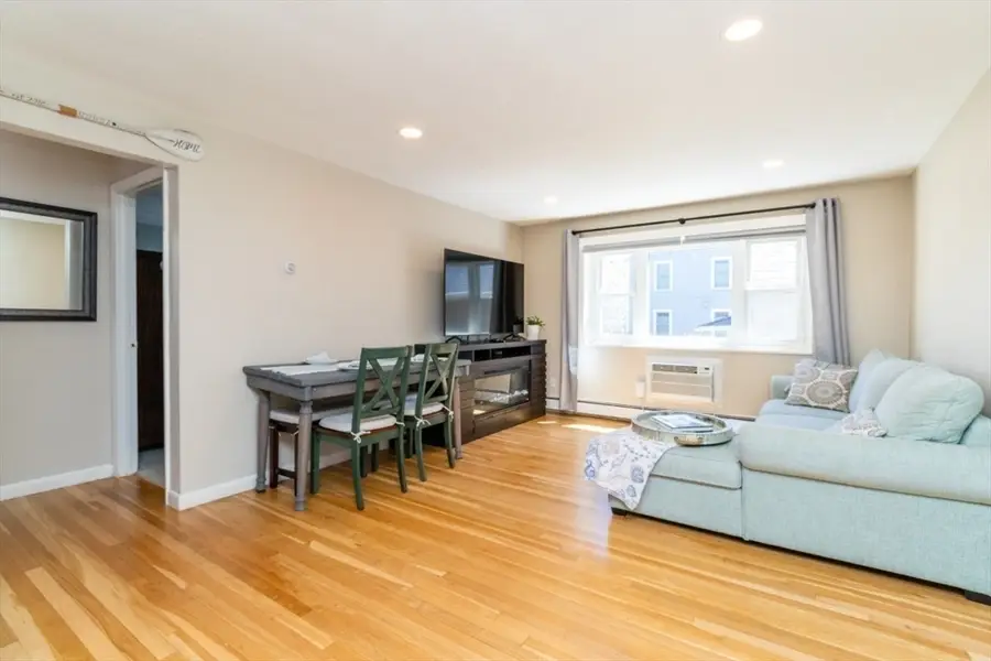 1075 Chestnut St #6, Newton, MA 02464 - #2