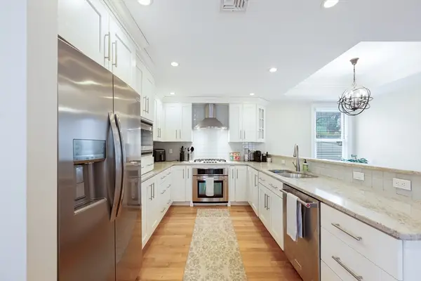 8 Covington St #1, Boston, MA 02127