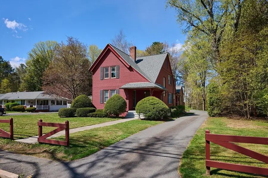 11 Glendale St, Easthampton, MA 01027 - #2