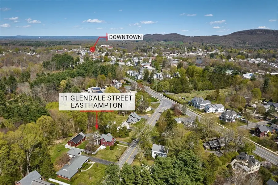 11 Glendale St, Easthampton, MA 01027 - #3