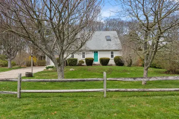 98 Sheep Pond Dr, Brewster, MA 02631