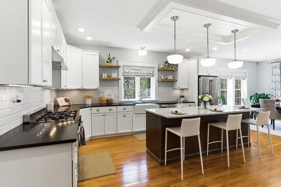 72 Hancock St, Bedford, MA 01730 - #2