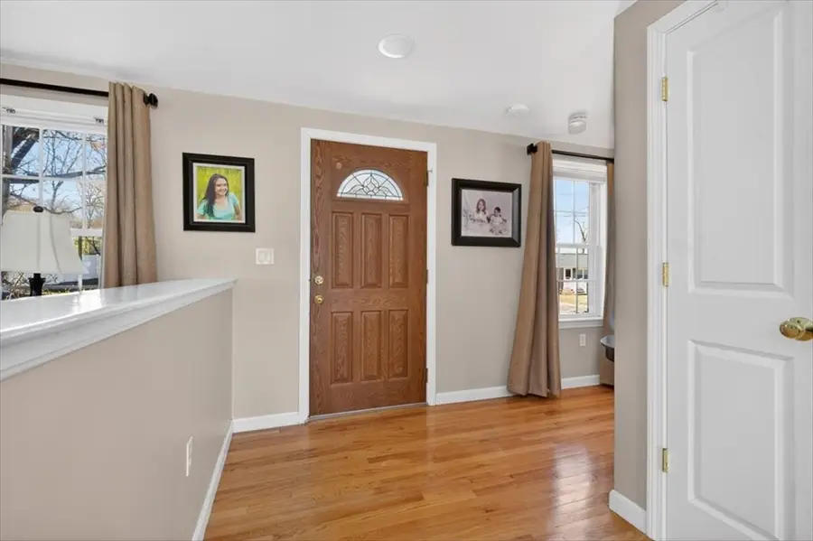 16 Rhodes Place #16, Hingham, MA 02043 - #3