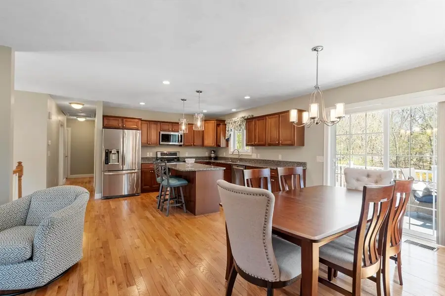 32 Steele St, Holden, MA 01520 - #3