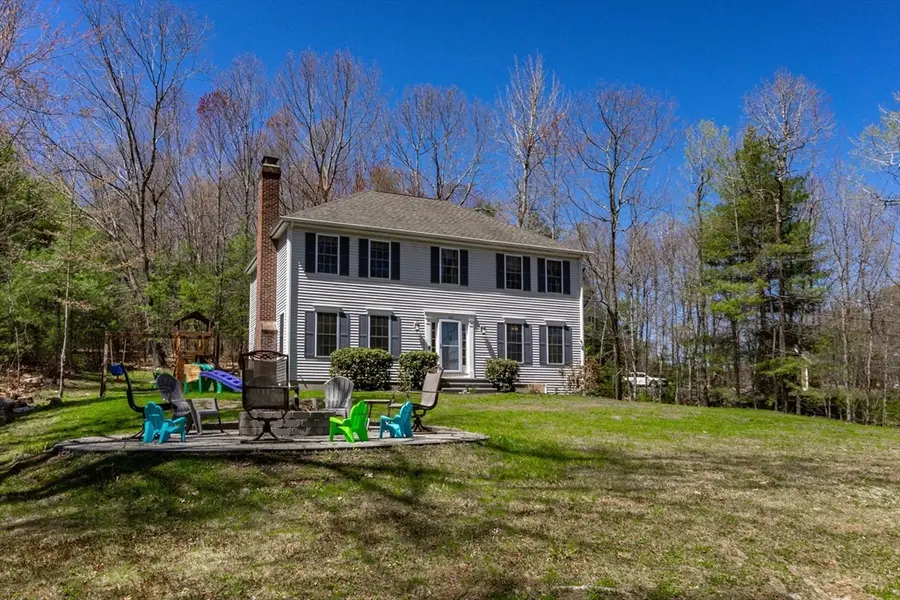 102 North St, Jefferson, MA 01522 - #2