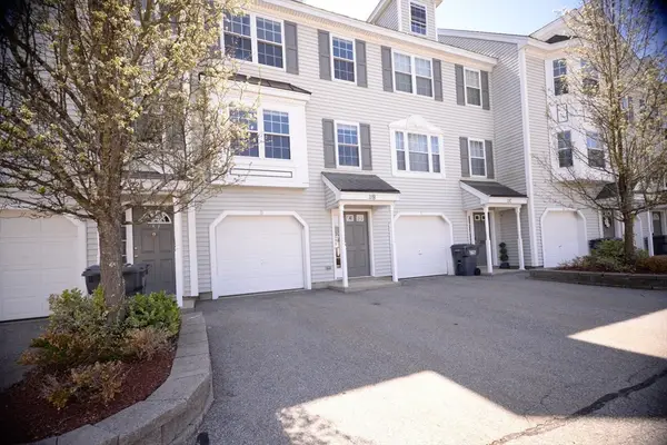 22 Merrimac Way #B, Tyngsborough, MA 01879