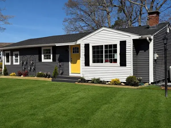 9 Valley Street, Freetown, MA 02728
