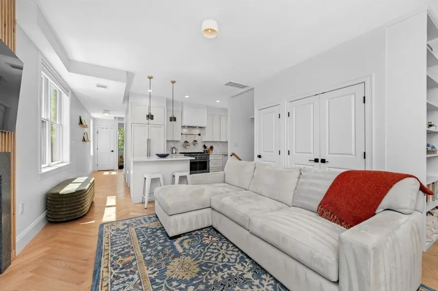 54 Jackson St #2, Cambridge, MA 02140 - #3