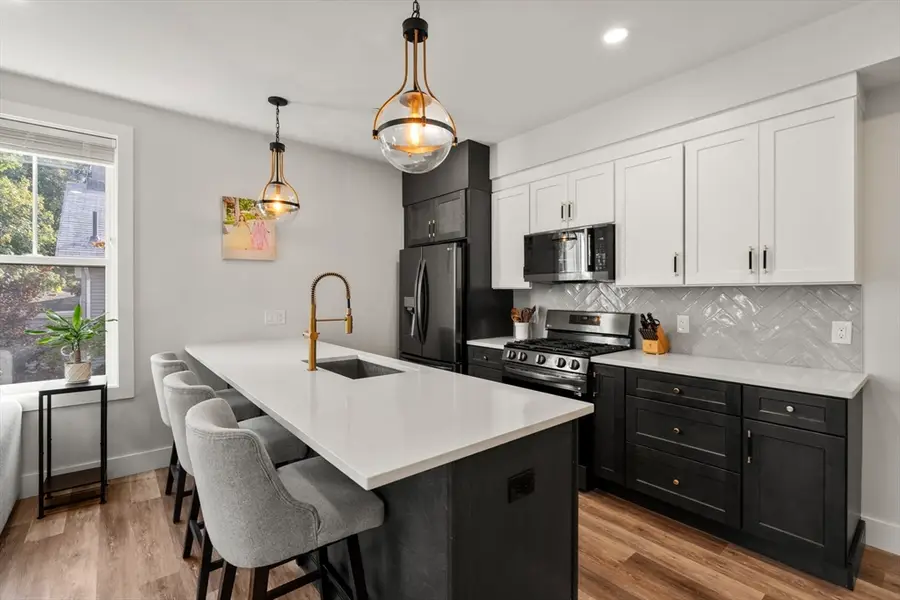 19 W Tremlett St #4, Boston, MA 02124 - #2