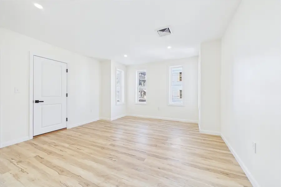 33 Crapo St., New Bedford, MA 02740 - #3