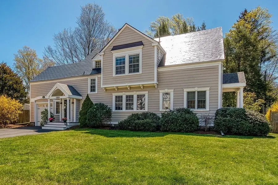 180 Walnut St, Dedham, MA 02026 - #3