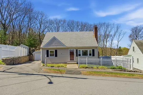 11 Cannon Rock Rd, Lynn, MA 01904