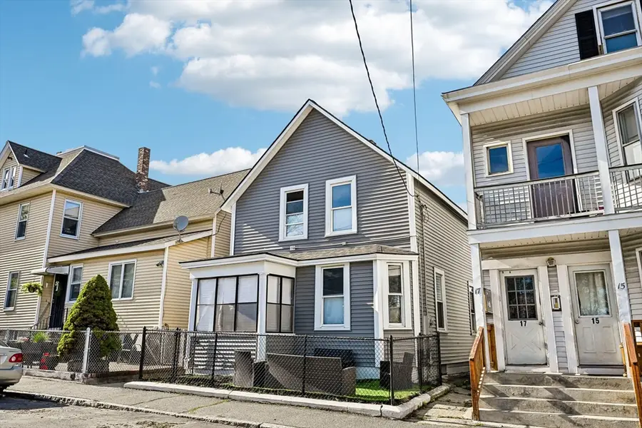 19 Sheldon St, Lowell, MA 01851 - #2