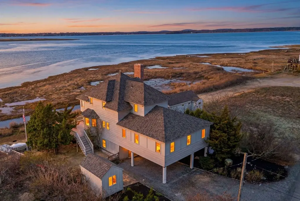 3 Marsh St, Newburyport, MA 01950 - #1