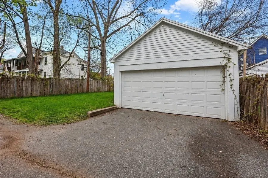 85-87 Hitchcock St, Holyoke, MA 01040 - #2