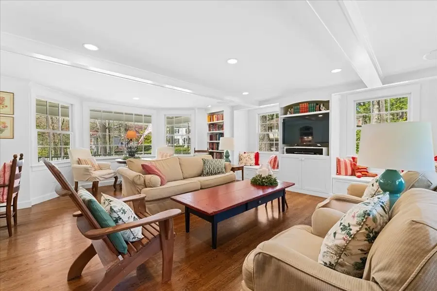 279 Oakland Street, Wellesley, MA 02481 - #3