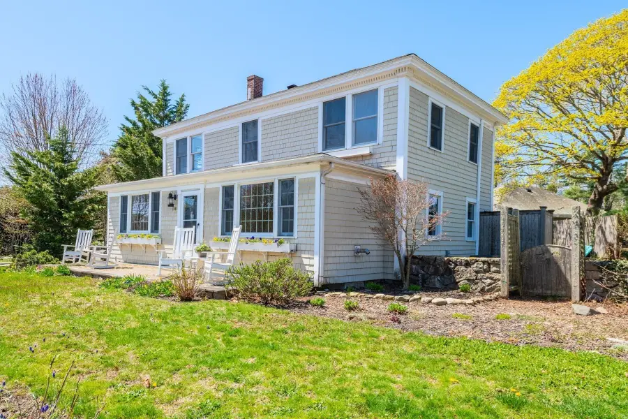 138 County Rd, North Falmouth, MA 02556 - #2