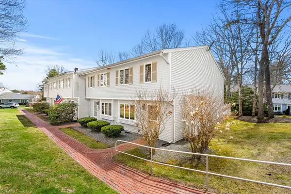 174 Lowell Rd #71, Mashpee, MA 02649