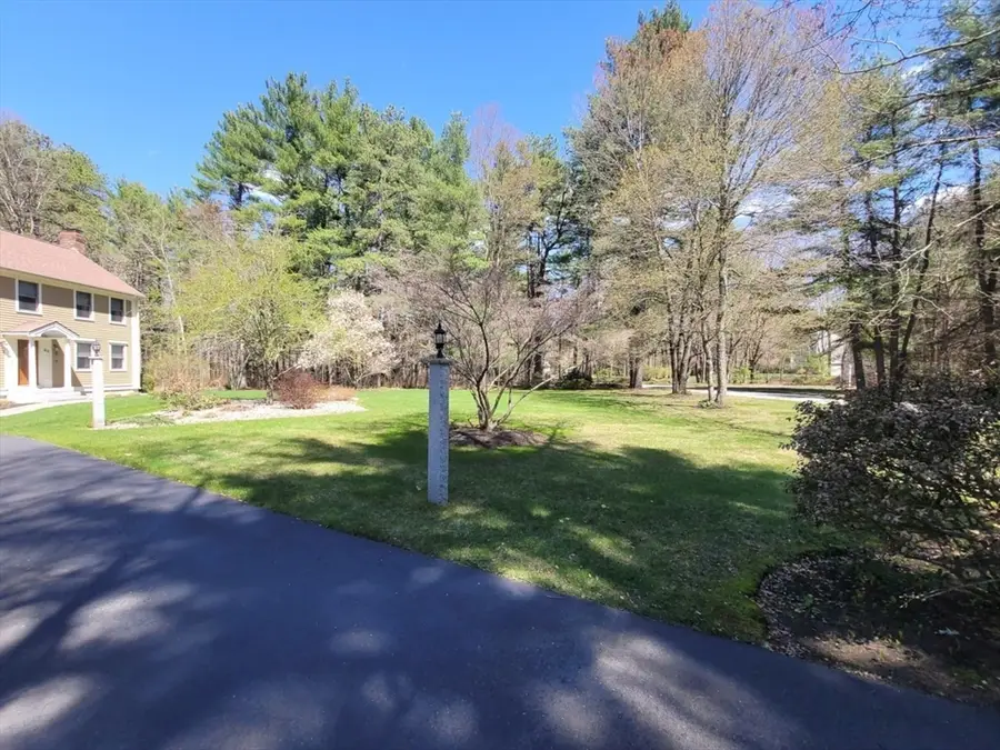 20 Squannacook Dr, Groton, MA 01450 - #2