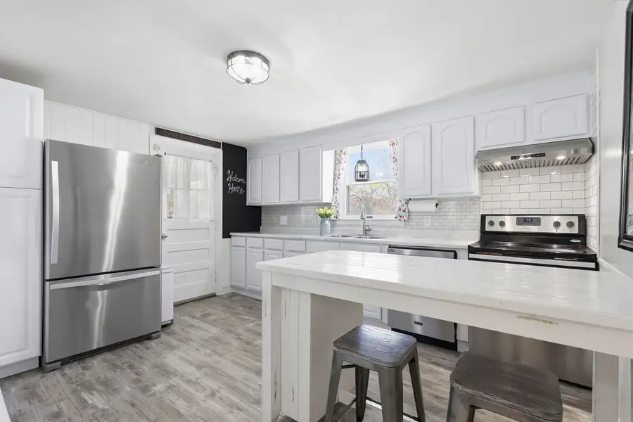 30 Haig Ave, Seekonk, MA 02771 - #2