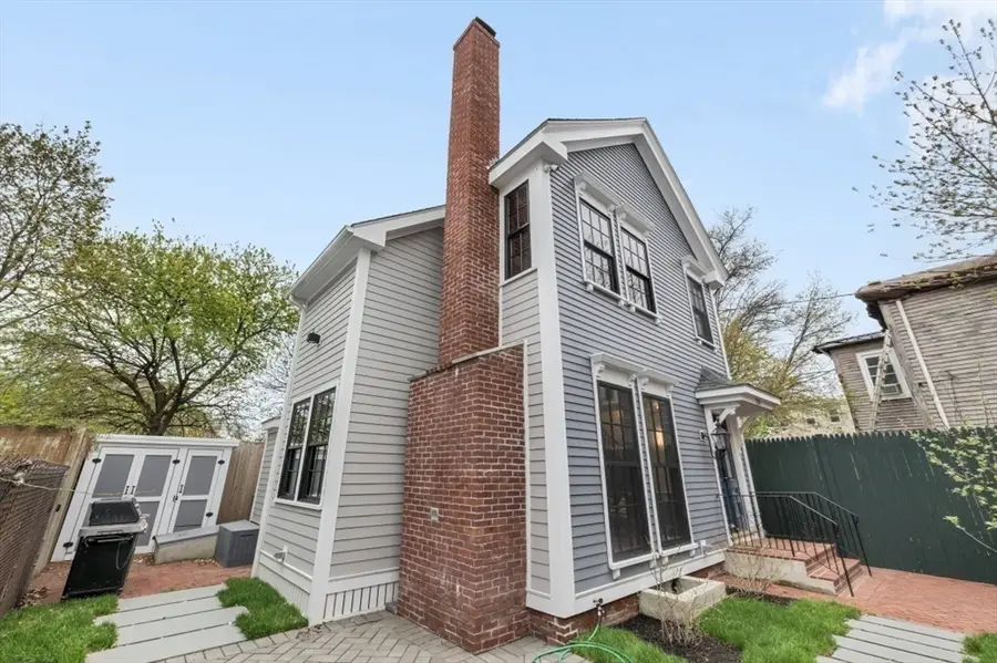 208 Windsor Street, Cambridge, MA 02139 - #2