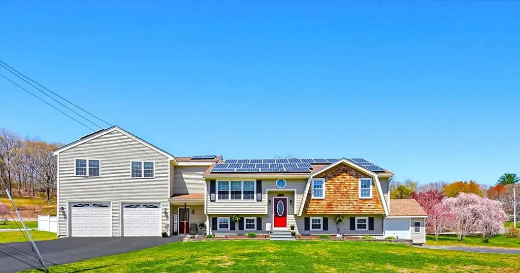 2 Kimberly Ln, Blackstone, MA 01504 - #1