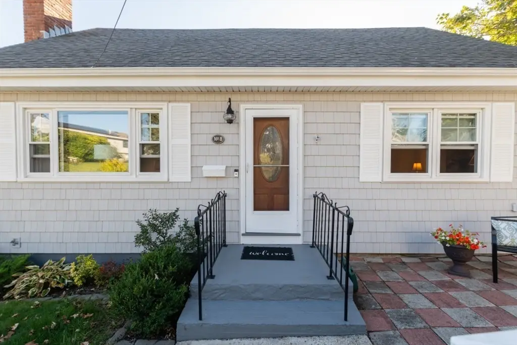 8 Siren St, Winthrop, MA 02152 - #1