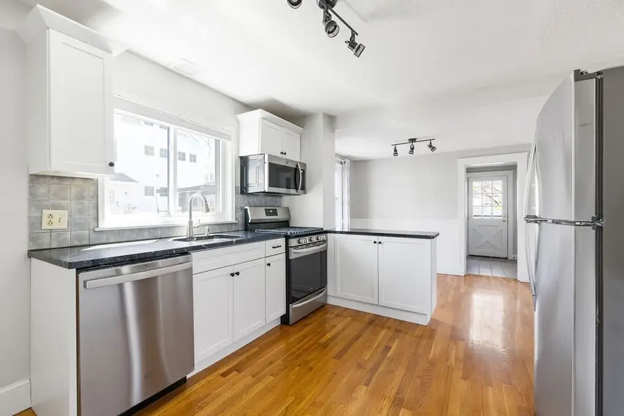 3 Ainsworth Pl, Melrose, MA 02176 - #2