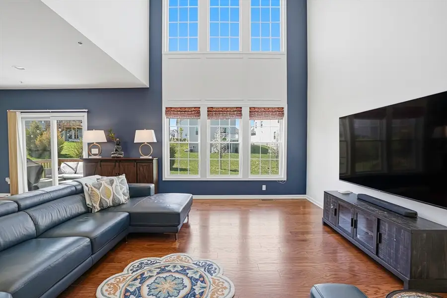 25 Spruce St #25, Hopkinton, MA 01748 - #3