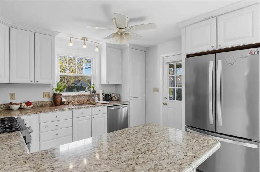 377 Archer St, Fall River, MA 02720 - #3