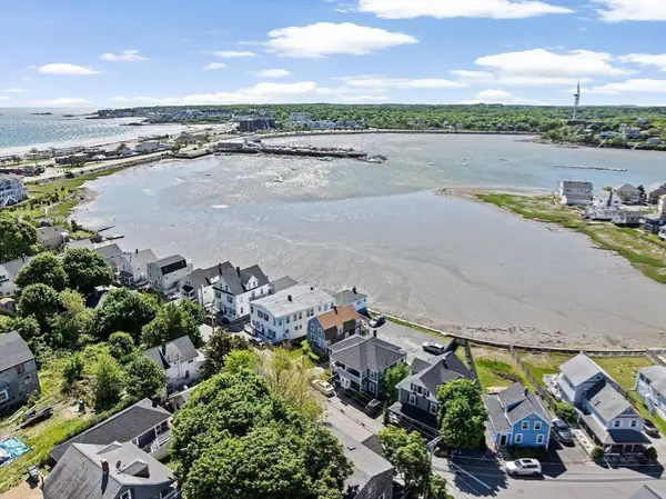 49 Bay Street, Hull, MA 02045
