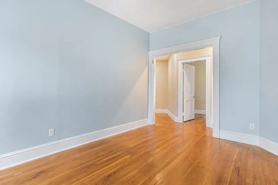 21 Sutherland Rd #6, Boston, MA 02135 - #3