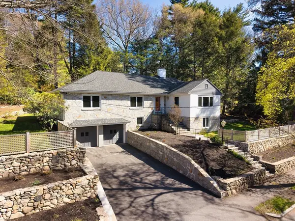 150 Grant Ave, Newton, MA 02459