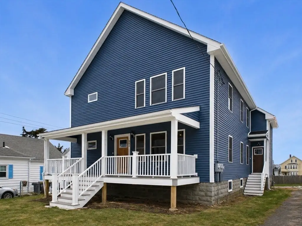 542 King Philip St, Fall River, MA 02724 - #1